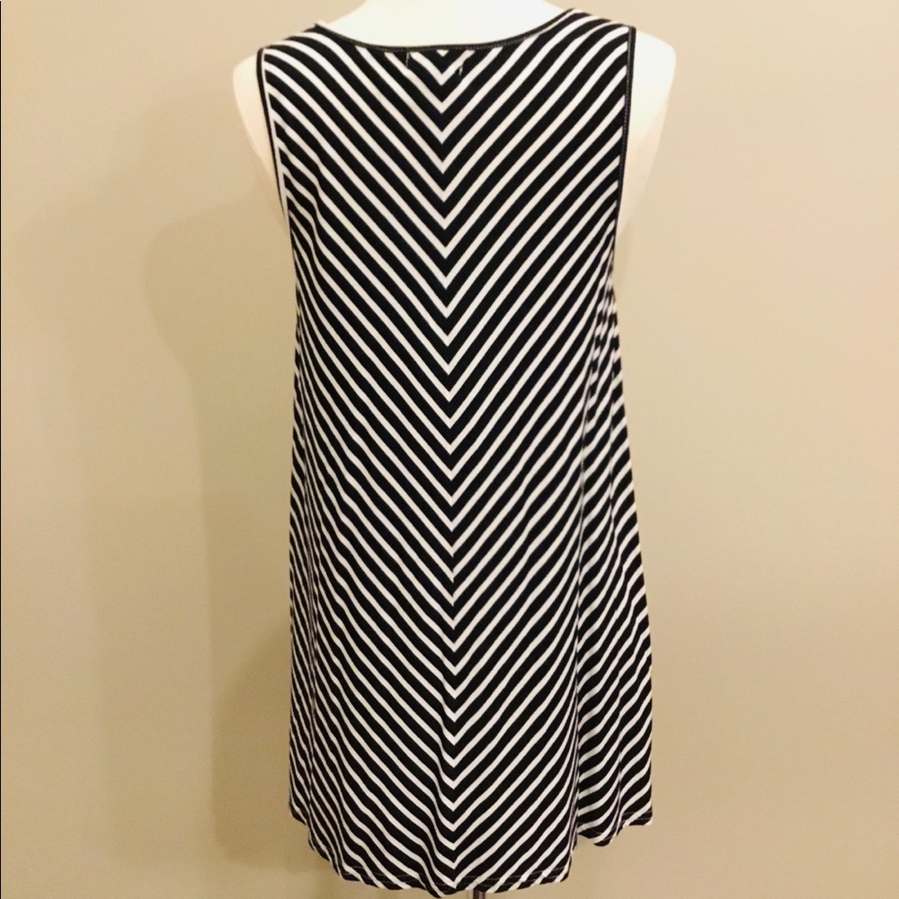 Umgee Tunic - Picture 13 of 16